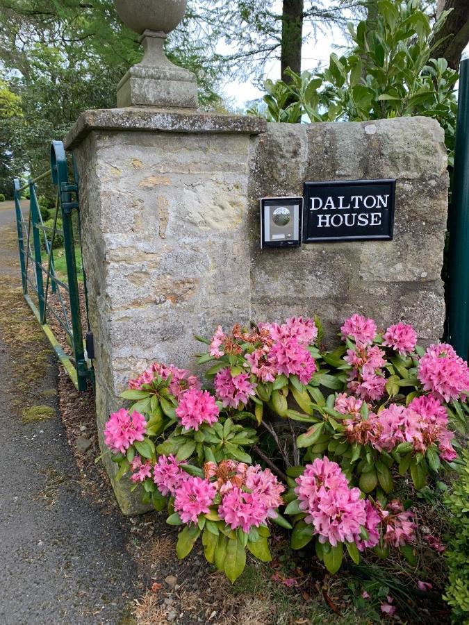 Dalton House Bed And Breakfast Экстерьер фото